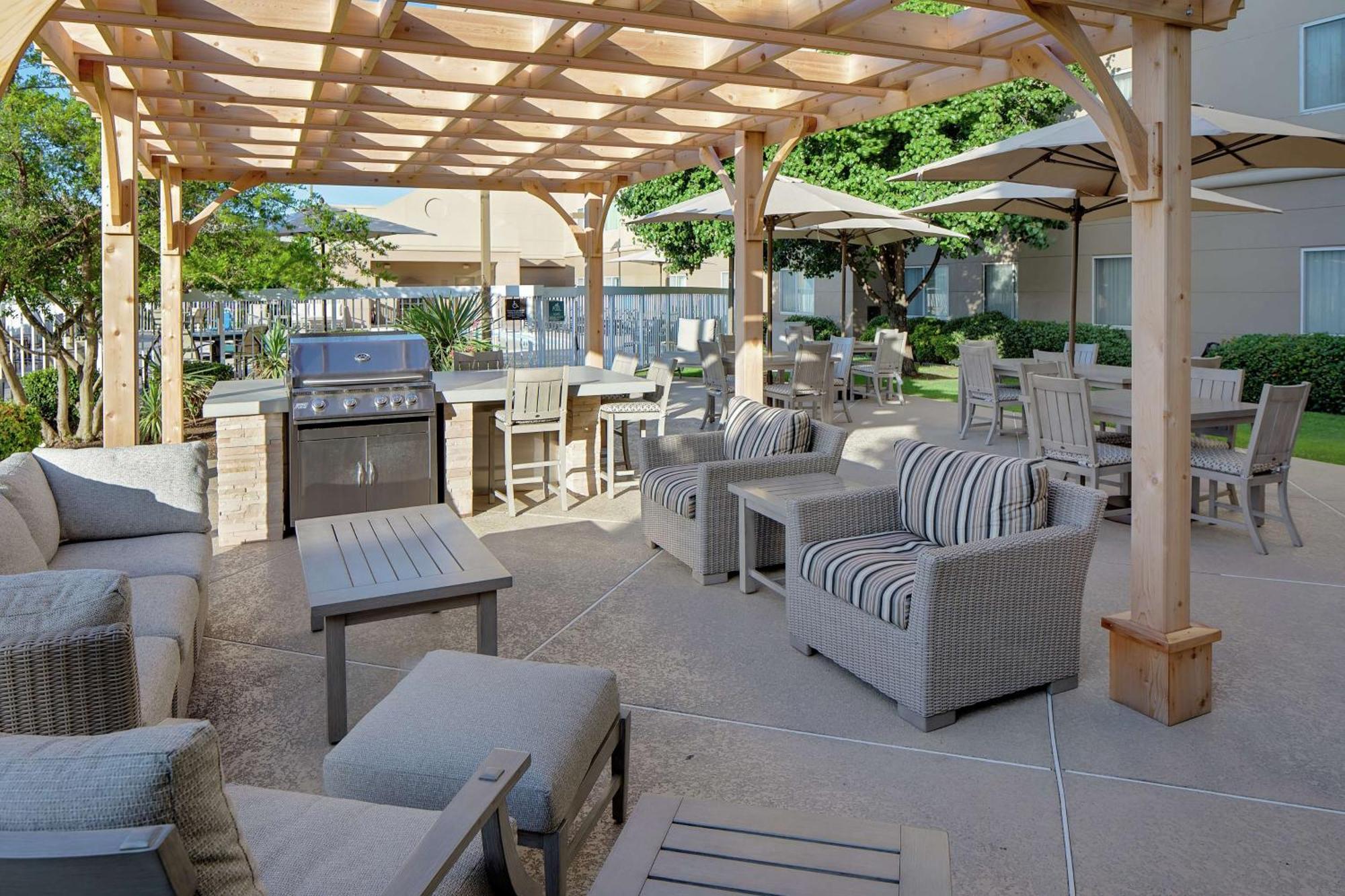 Homewood Suites By Hilton Dallas Market Center מראה חיצוני תמונה