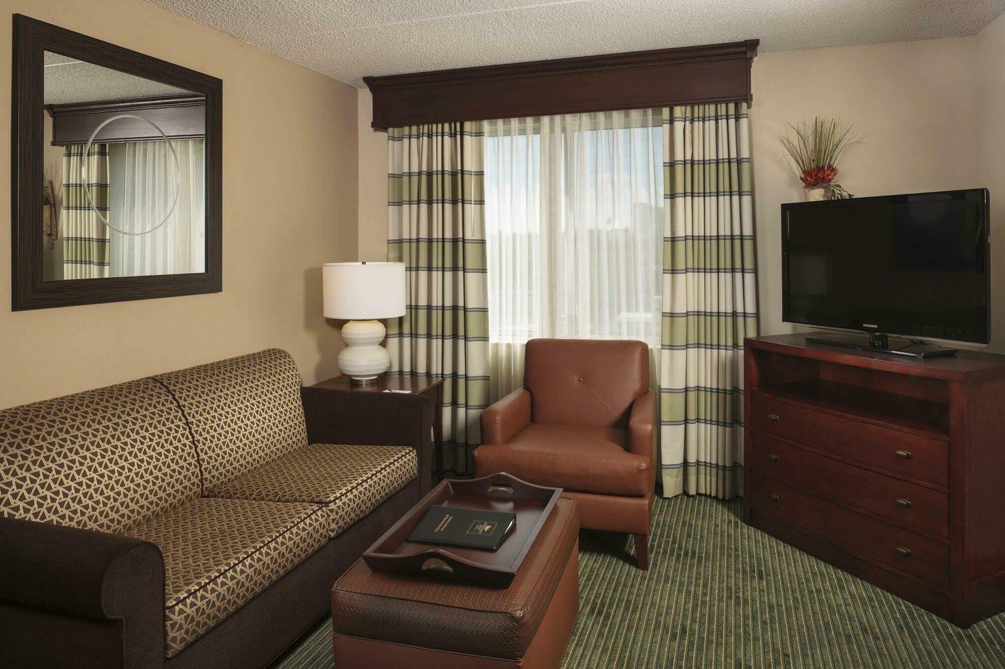 Homewood Suites By Hilton Dallas Market Center מראה חיצוני תמונה