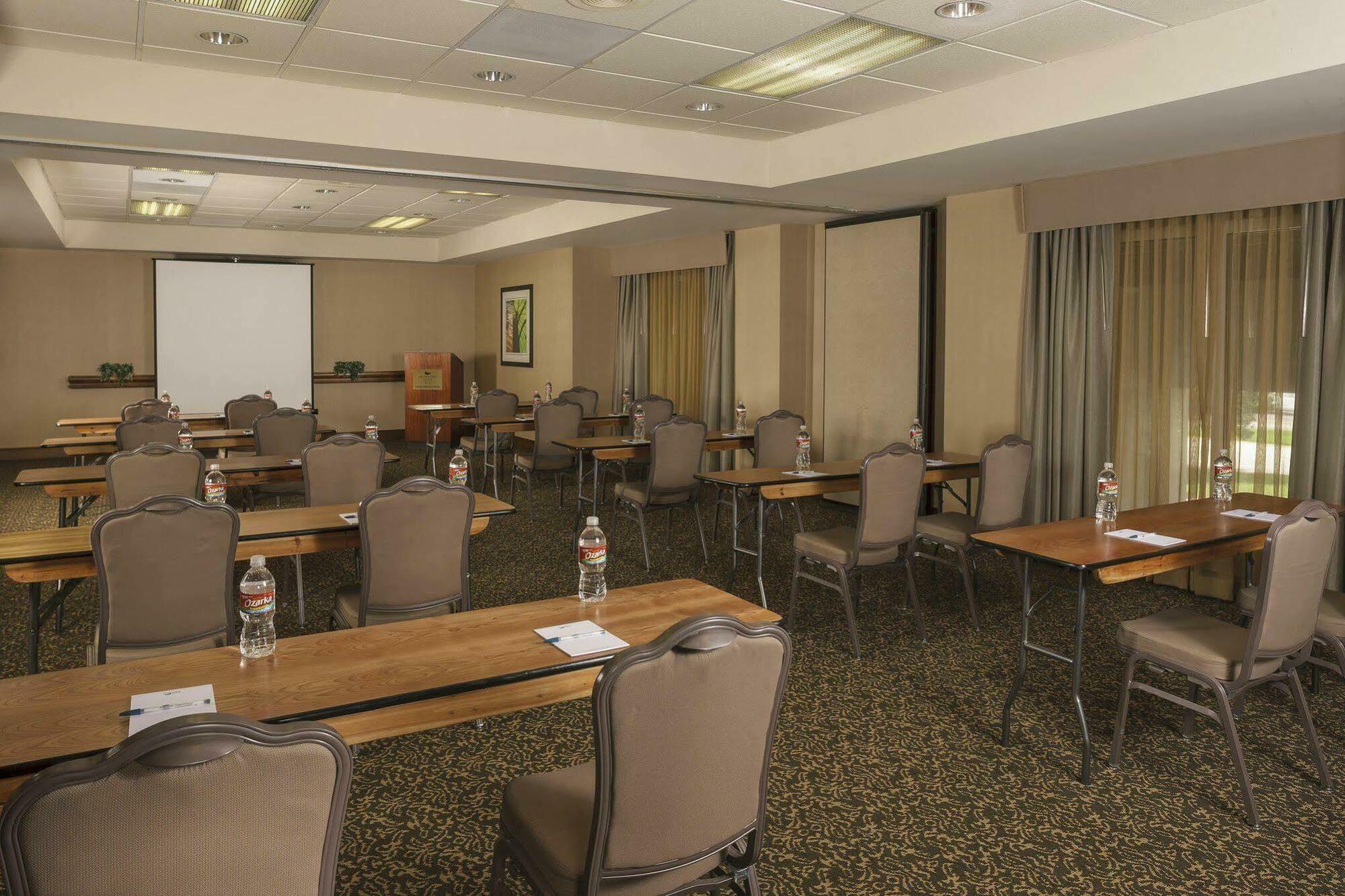Homewood Suites By Hilton Dallas Market Center מראה חיצוני תמונה